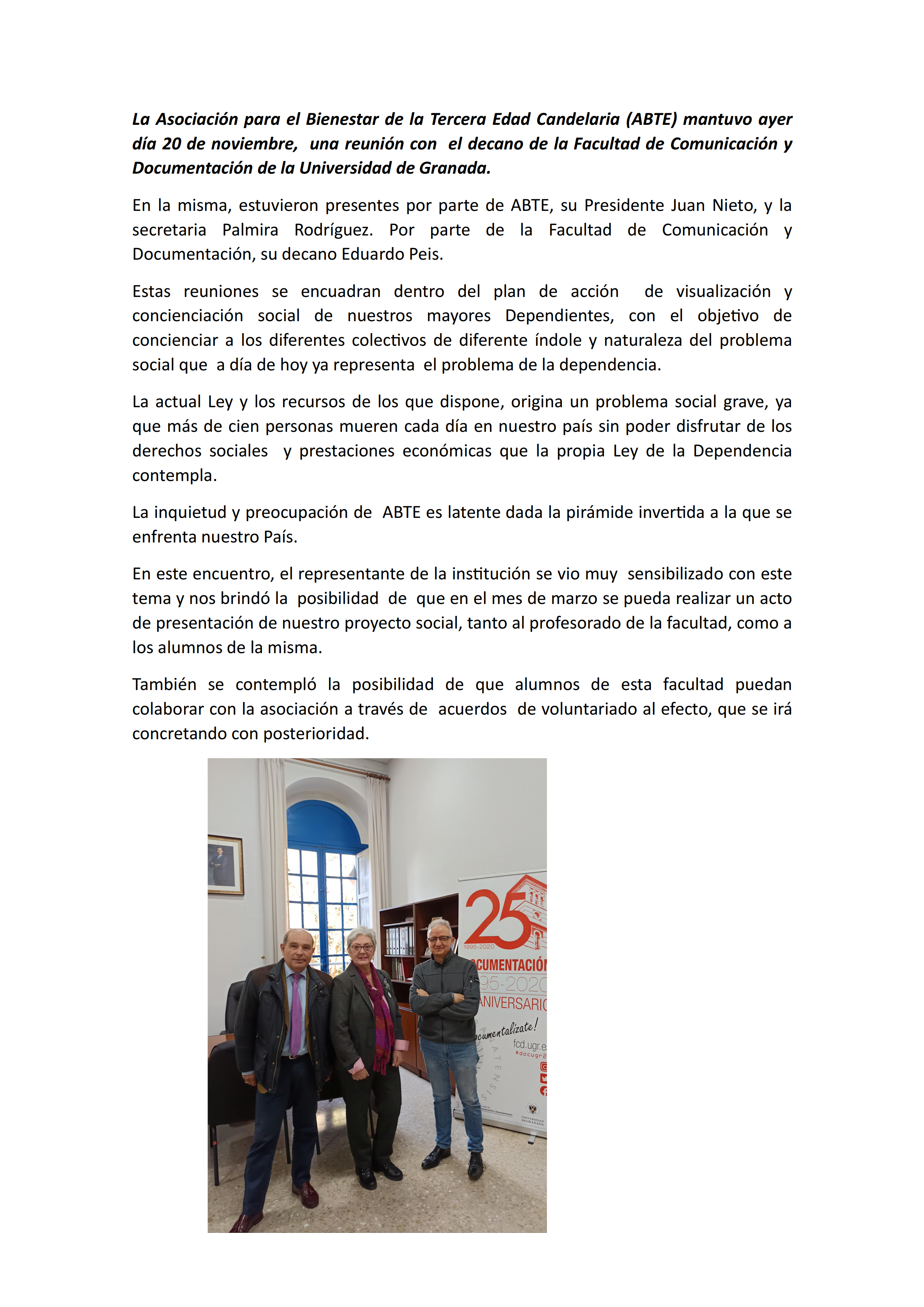 foto de la reunión con el decanato de la facultad de comunicación y documentación de la universidad de granada